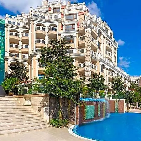 Отель Luxurious And Panoramic At The Beach.
