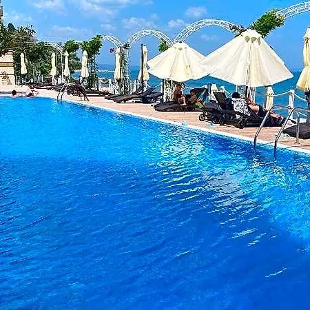 Luxurious And Panoramic At The Beach. Отель Варна