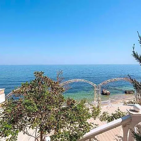 Luxurious And Panoramic At The Beach. Отель 5*