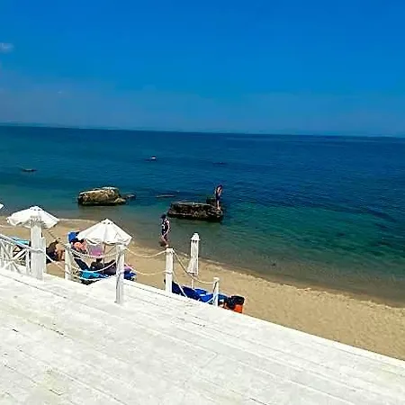 Luxurious And Panoramic At The Beach. Апартаменти *